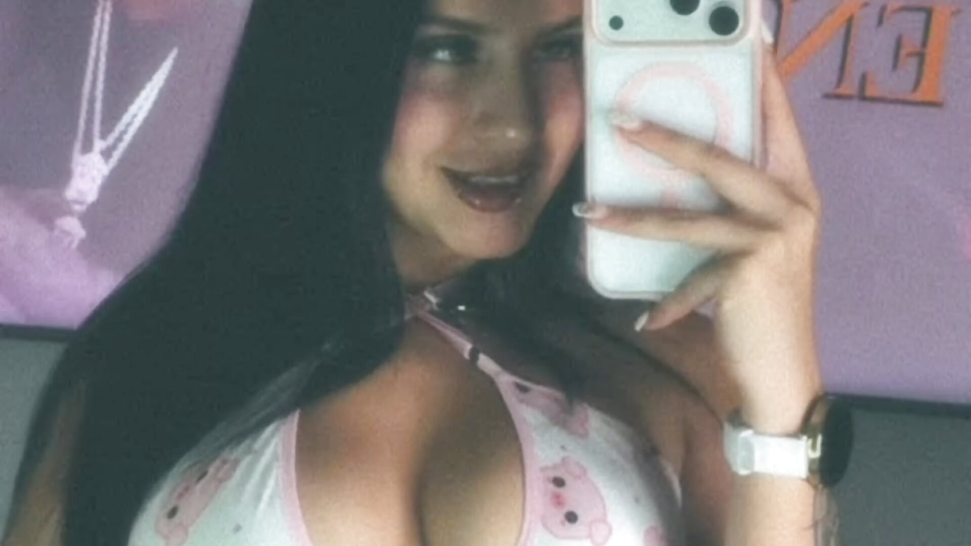 2D86A9F1-45AB-4F45-AE1B-B7F2BFBA8B56 - video av Rebecablake cam model