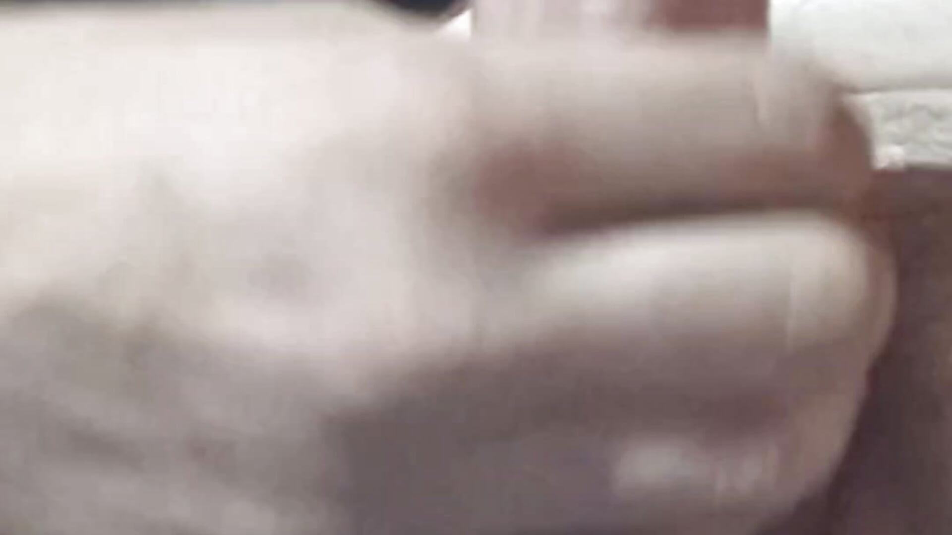 Cuánto mide?😈 - video by Esteban_988 cam model