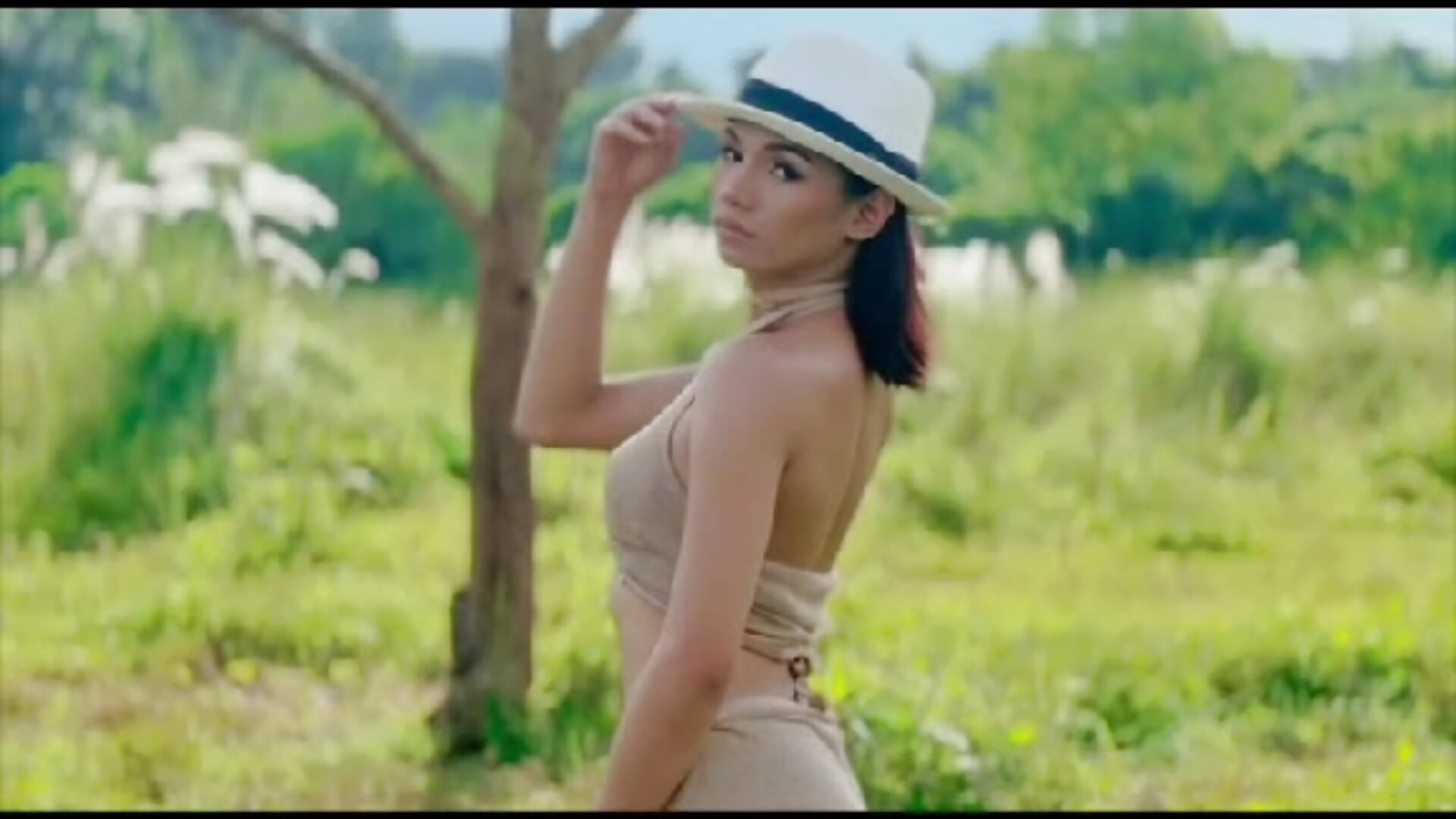 🍃 - video by mandy_perez