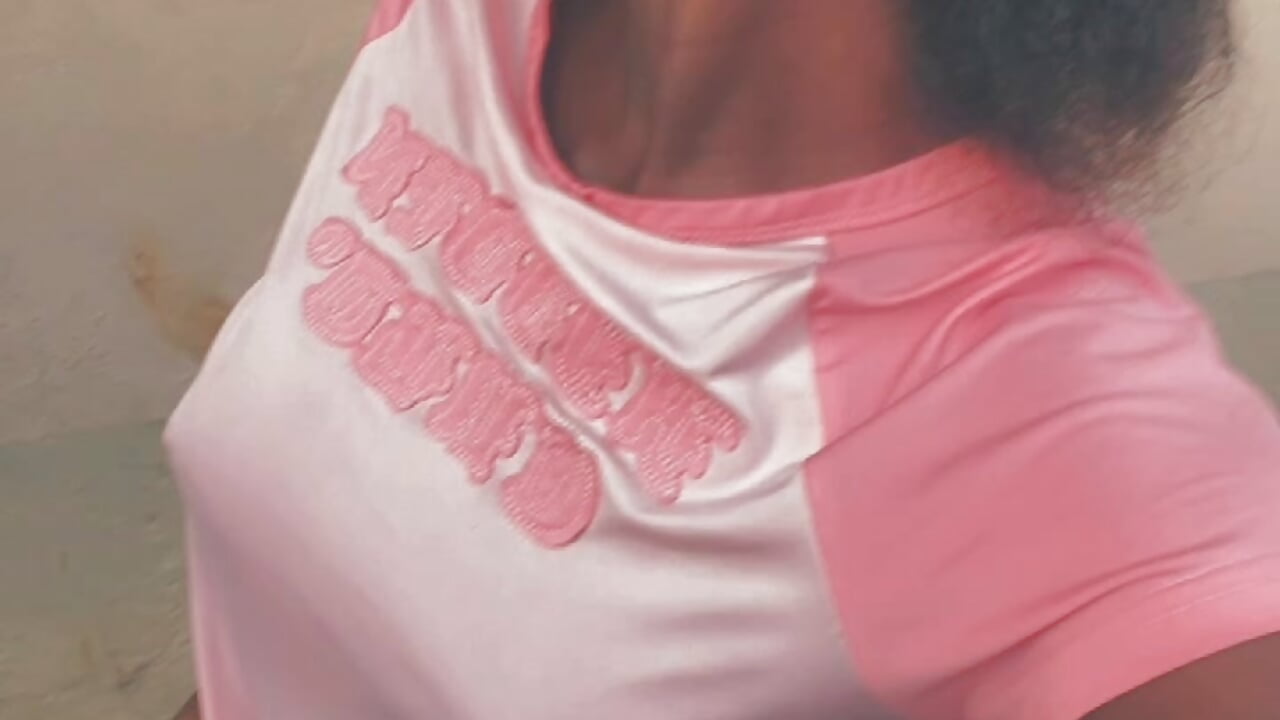 Pretty💐❤️🫶profile-intro-video-1790619355 - video by petiteebonyxx cam model