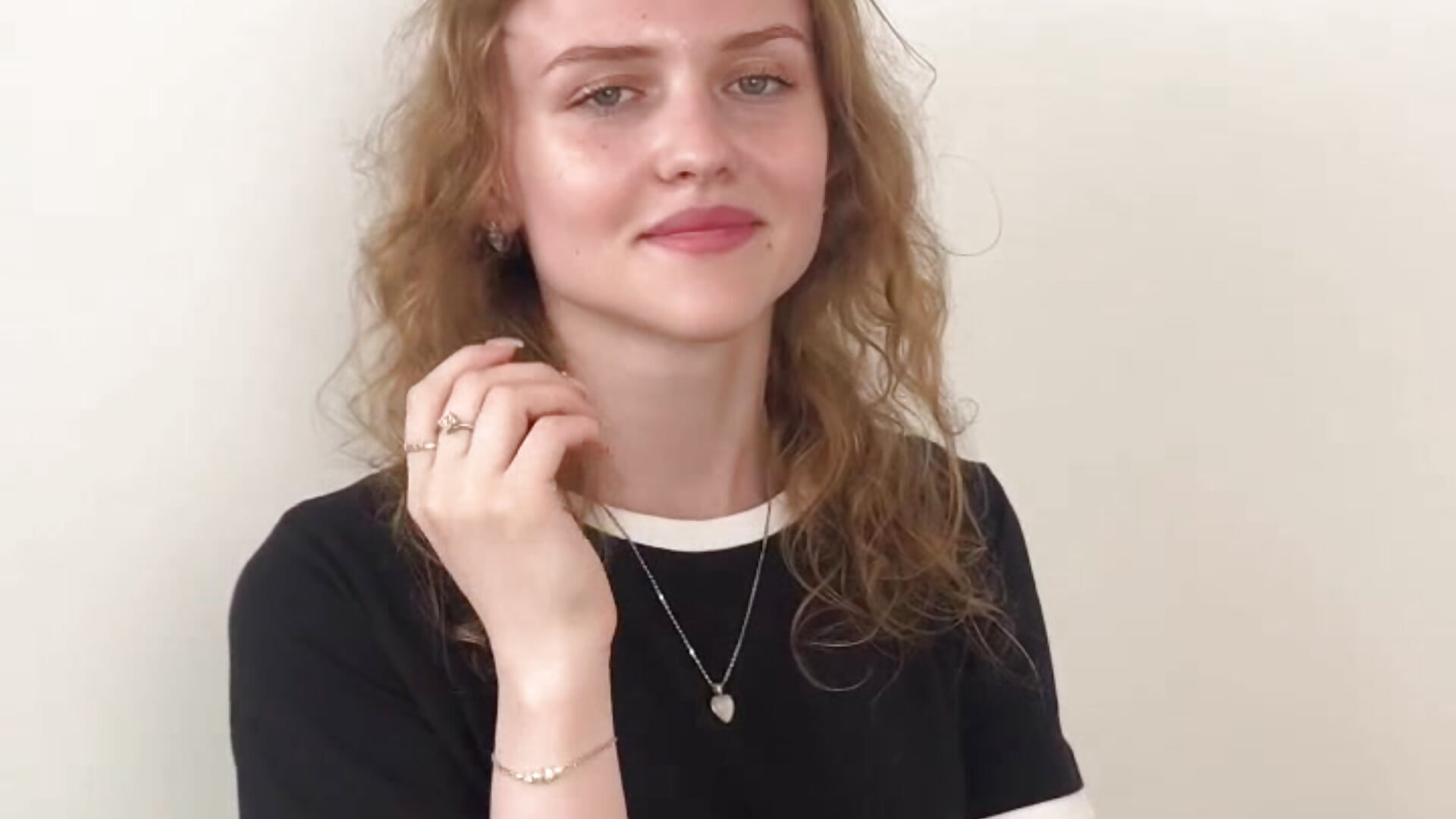 its me - video oleh model kamera JacquelineCorf
