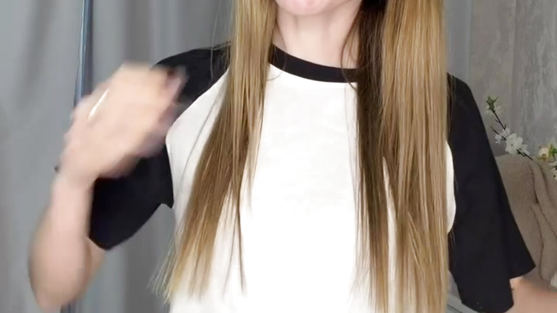 Pretty Little Tease - video av NellieEinspahr cam-modell