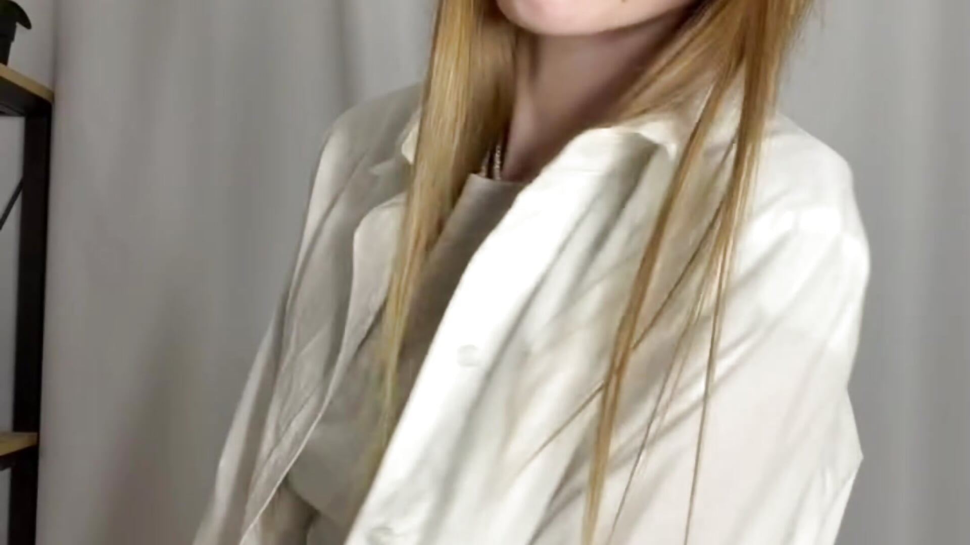 Soft Moments – video modela na kameri NellieEinspahr