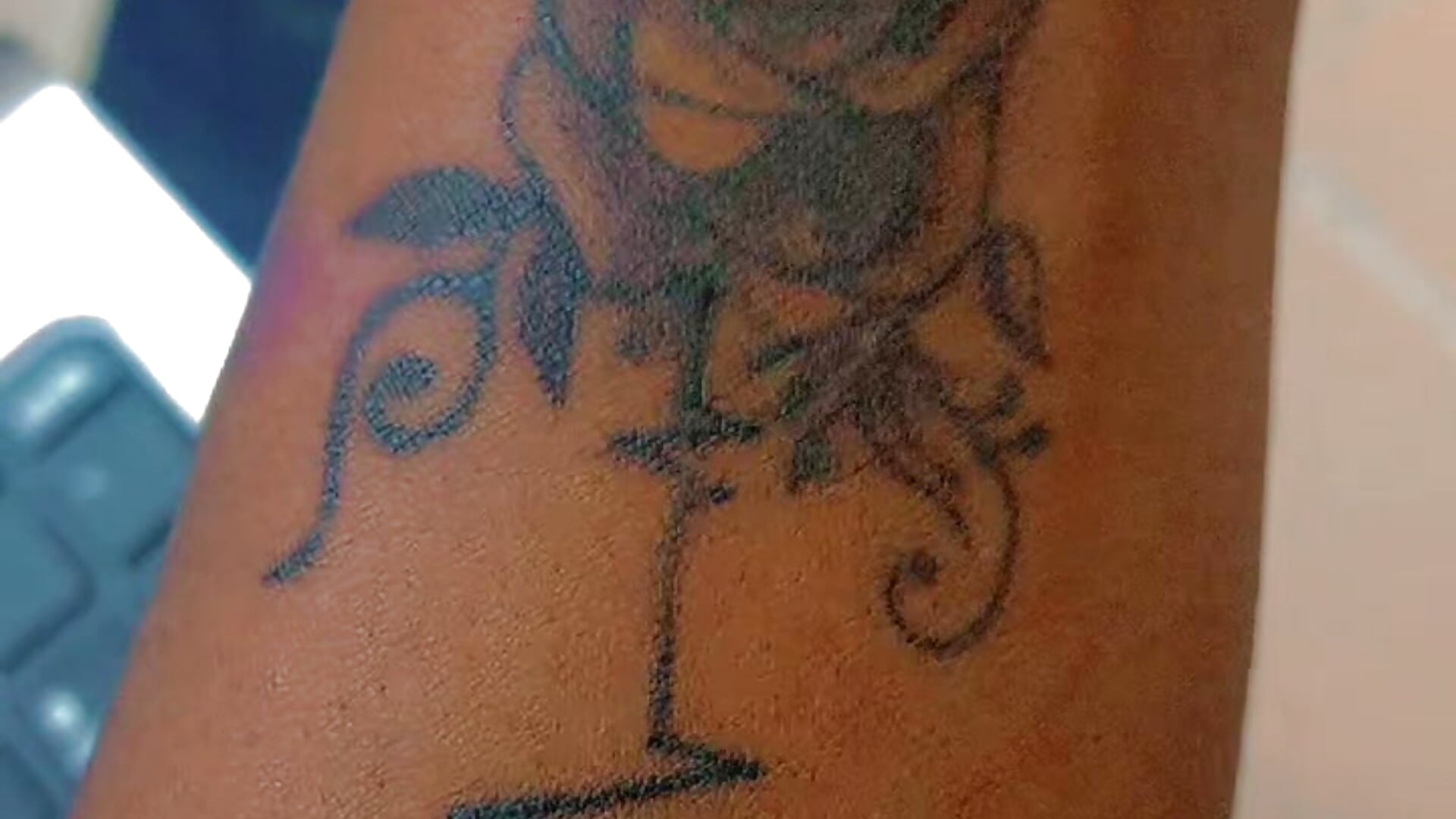 Snapchat-606975662 - video by Luxy_butee cam model