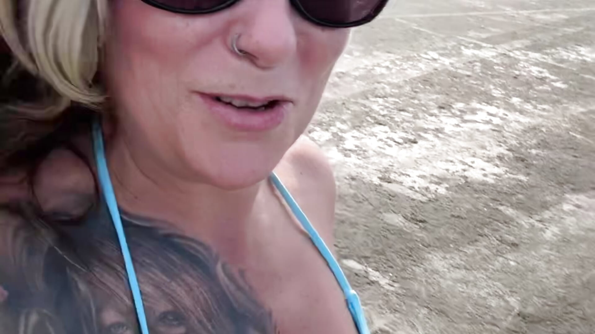 Eyes up! 👀🤣 I’m such a twat! 🤣 - vídeo de la modelo de cam RubyInk-