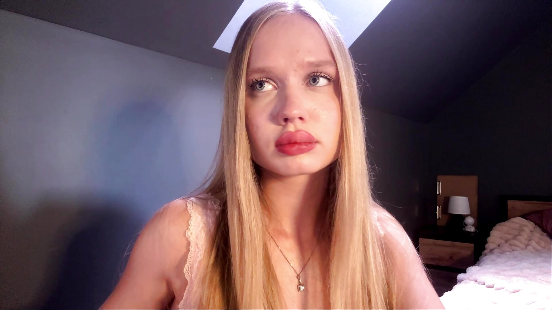 its me :) - video by RomaineMasupha cam model