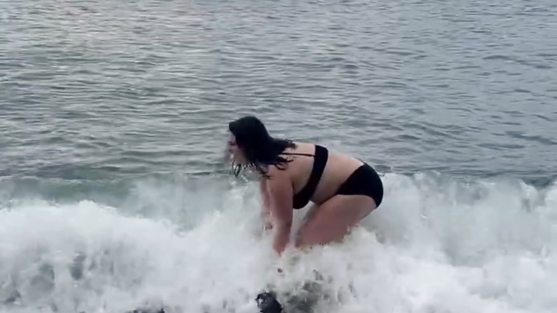 I like swimming in the sea - video by BurleskKate_ cam model
