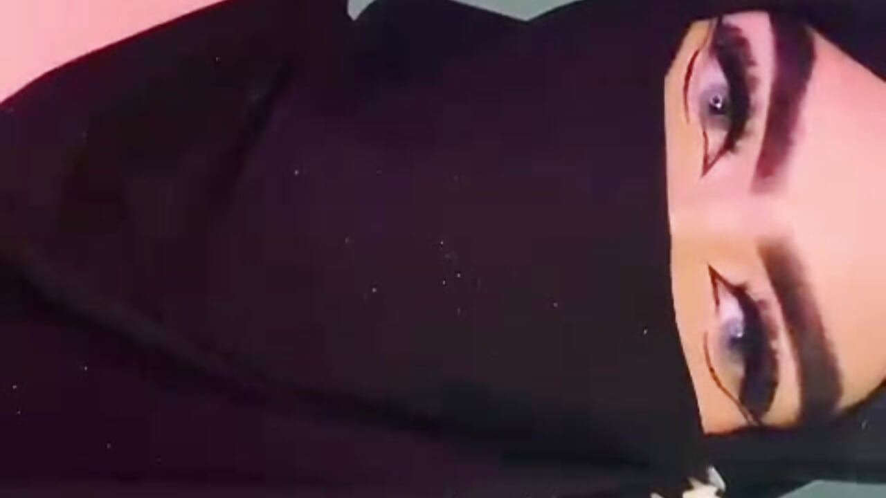 MMMmmmmm delicious - video by ruqayyah- cam model