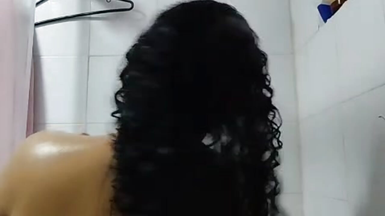 Hi, your dream its here♥ - video của người mẫu cam anna_curly18