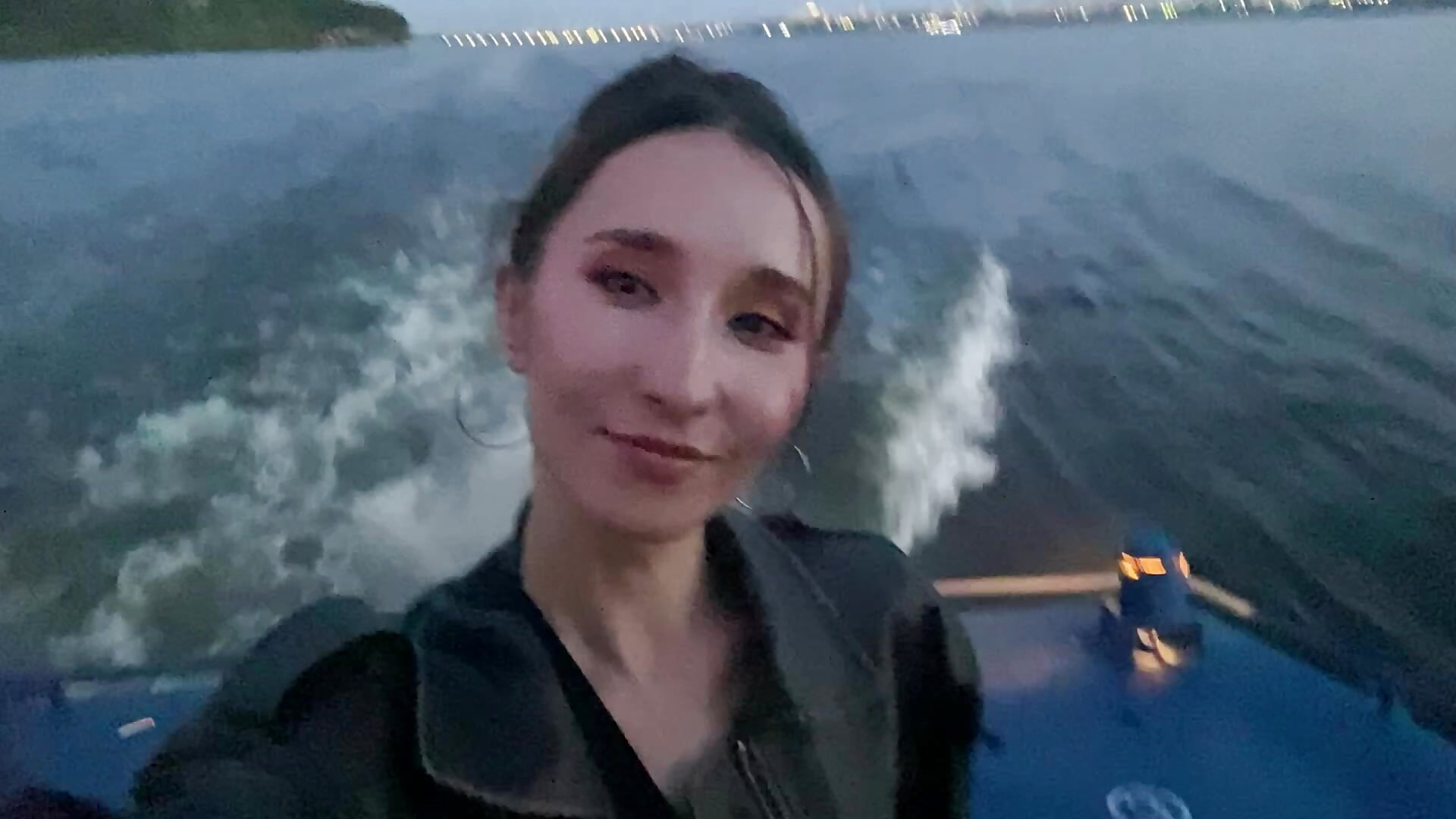 🛥️ – video af LizaMoon__ cam-model
