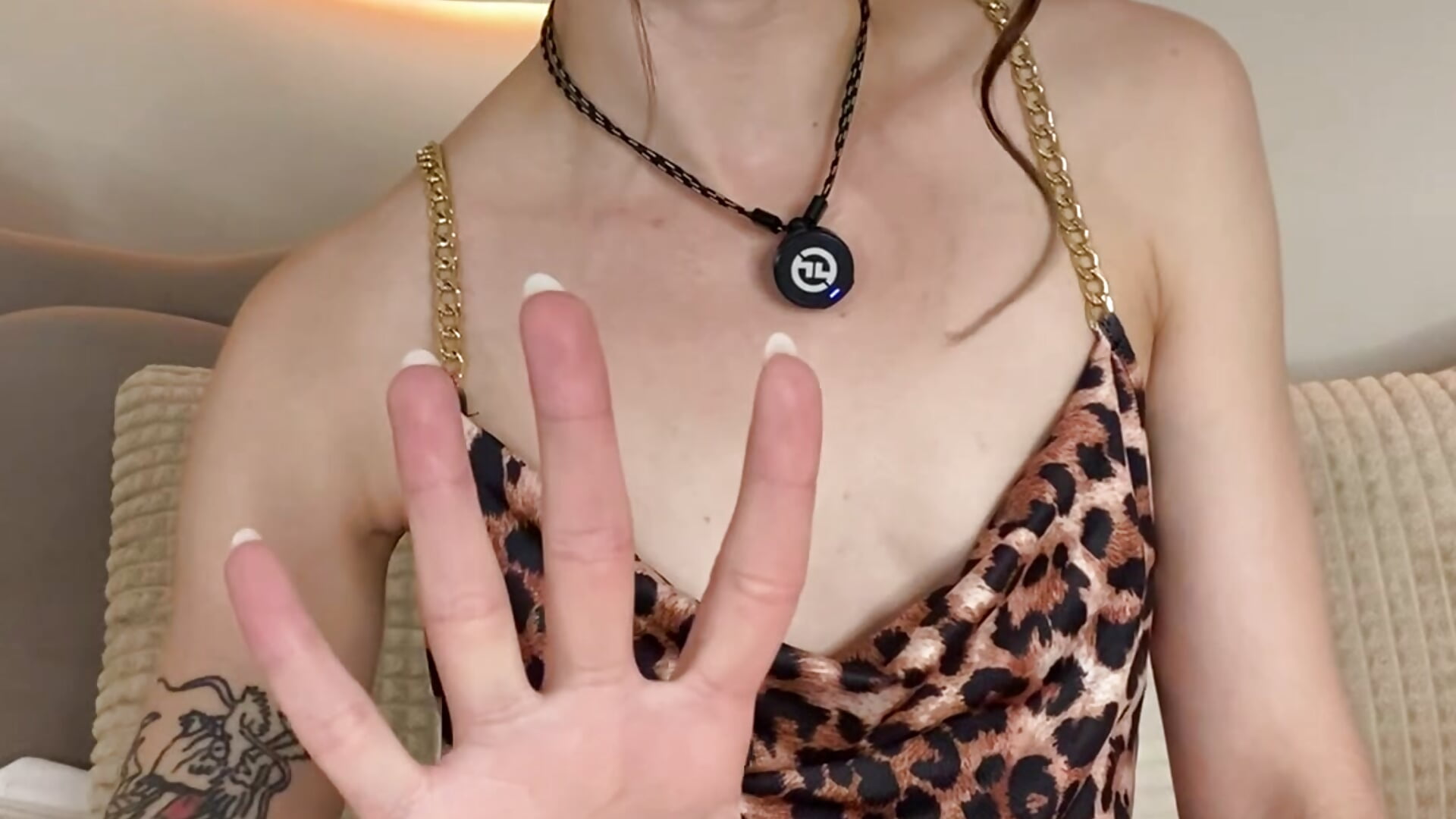 HOW TO GET 5 PHOTOS FROM MY RUSSIAN SAUNA??? - video by LizaMoon__ cam model