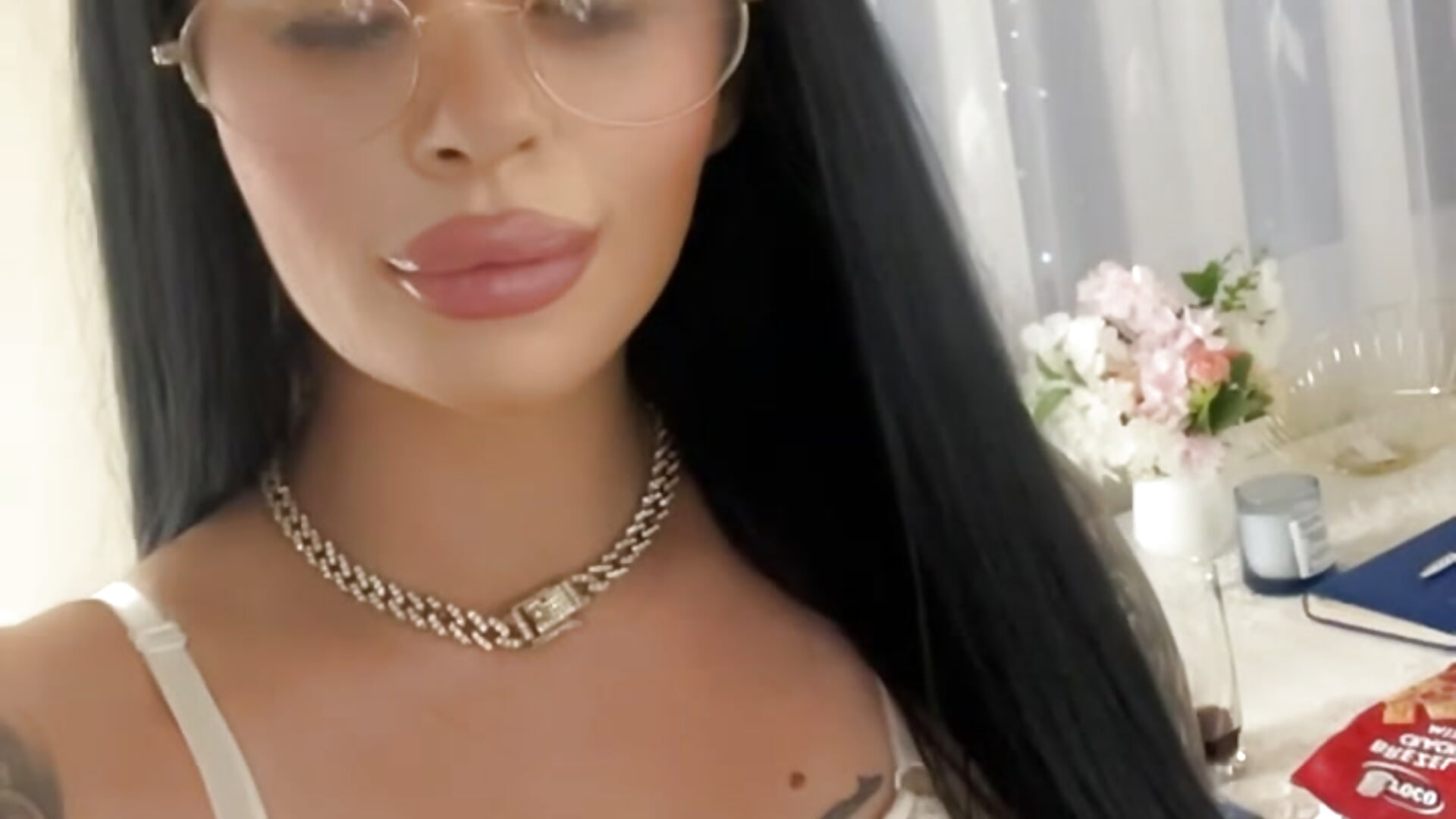 E946F0AA-DEE6-4F5A-8125-F81AE56C8670 – video od webkamerové modelky VanessaVale_