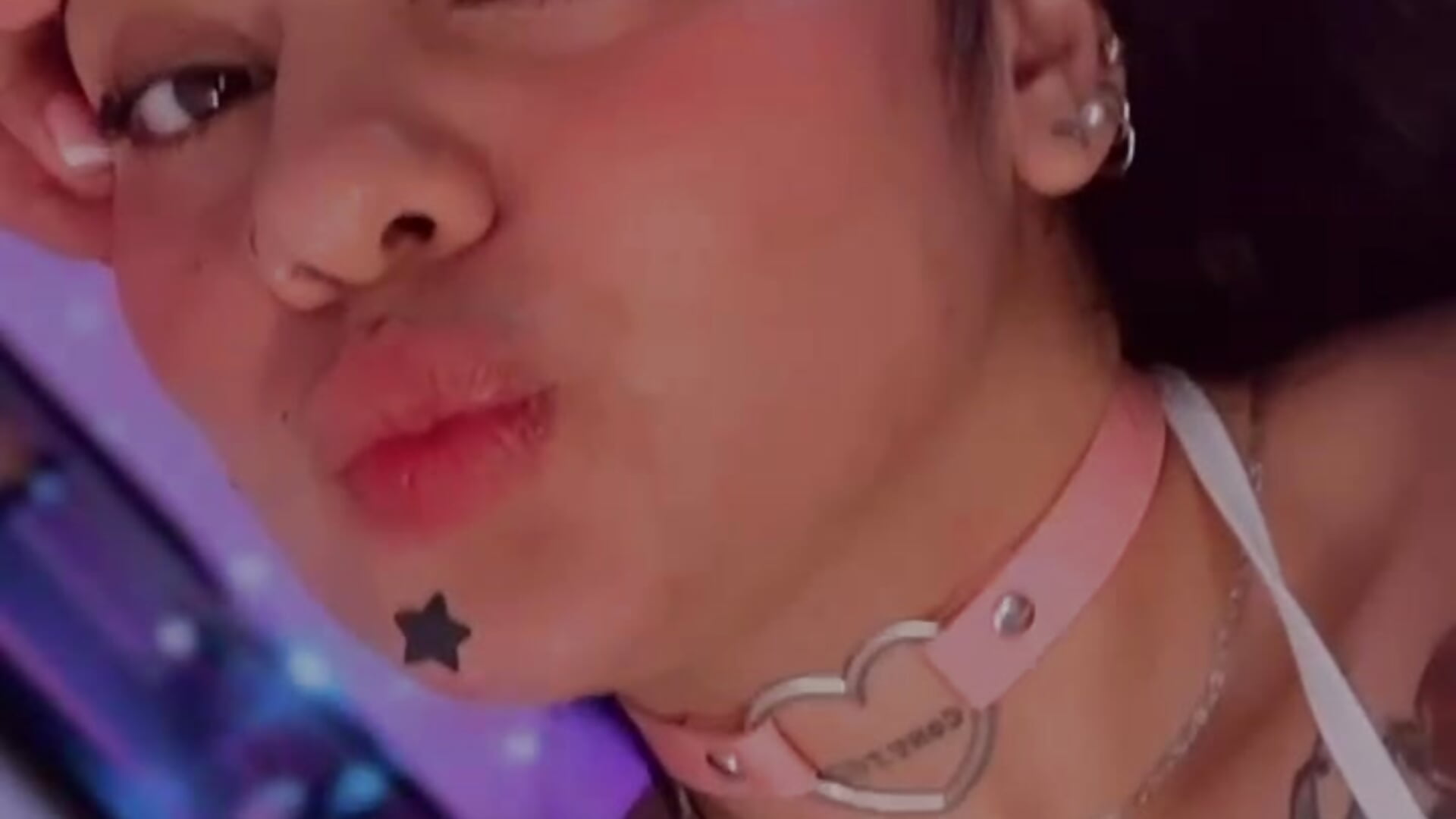 😻 – video af Val_Chaos