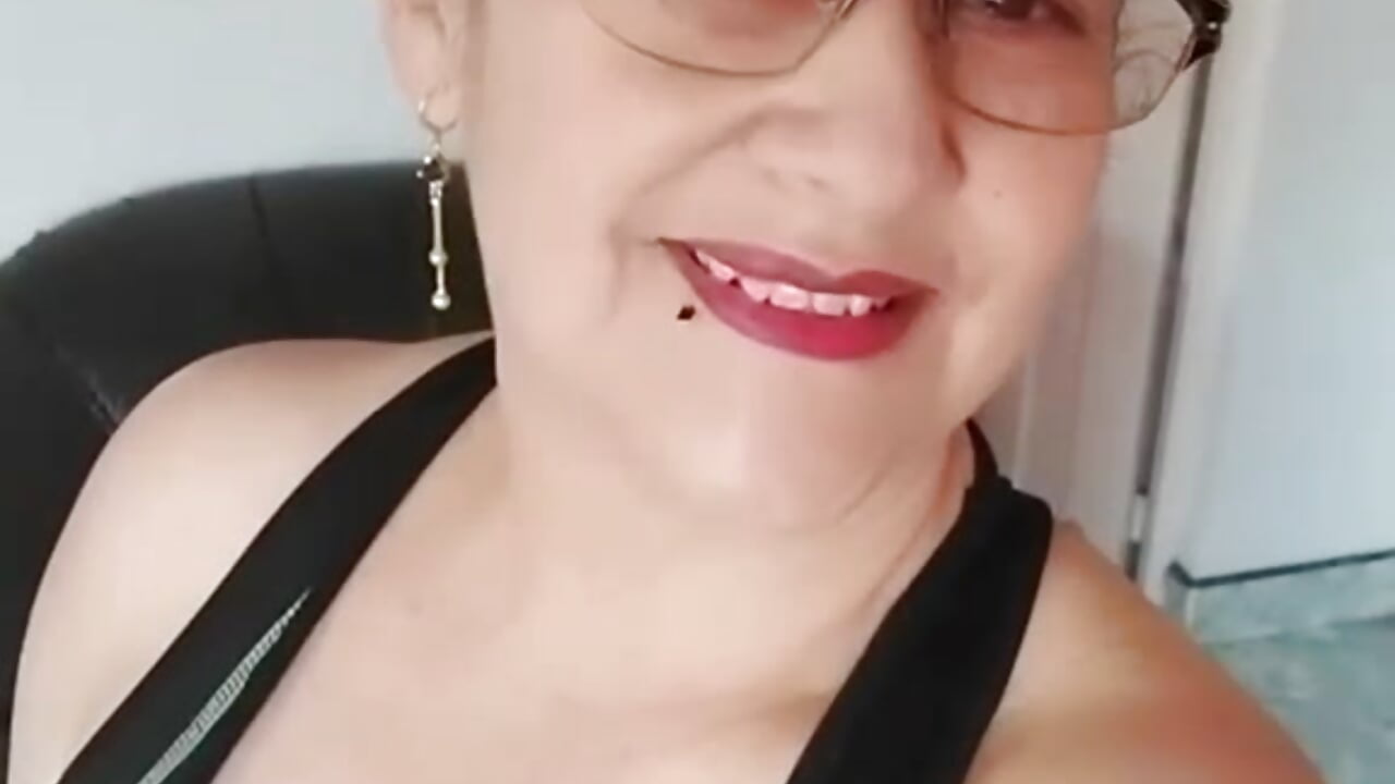 Are you ready to spend a fun time together?🔥🫣 – video modela na kameri Aura_QS