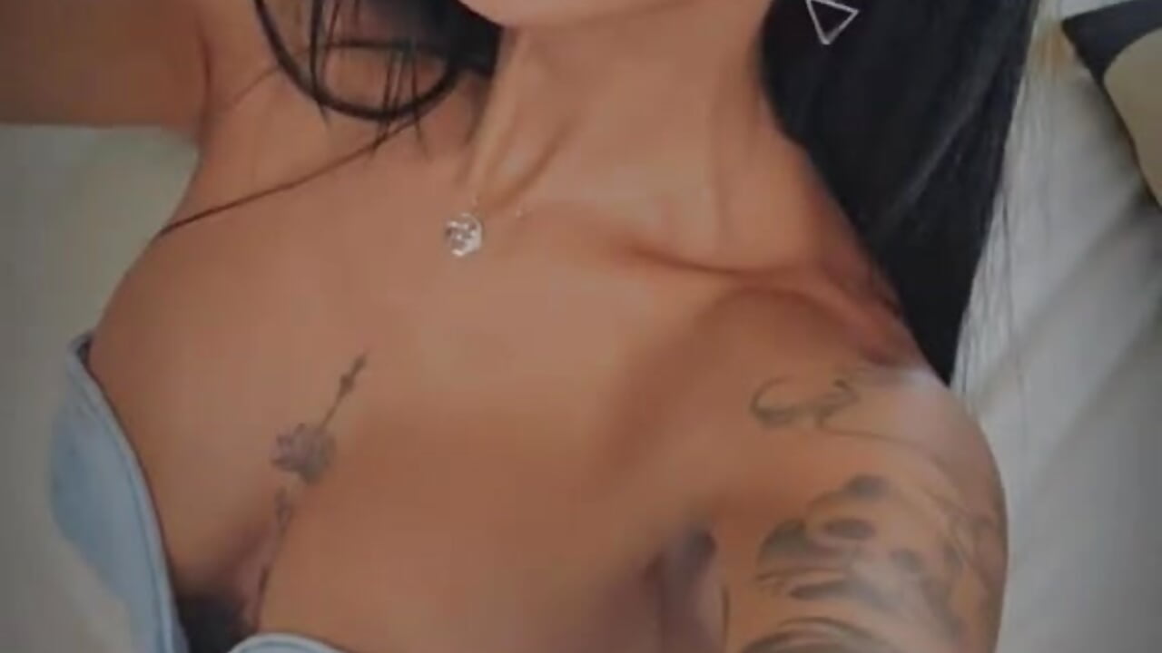 🫶 - video by RileyNoxx_ cam model