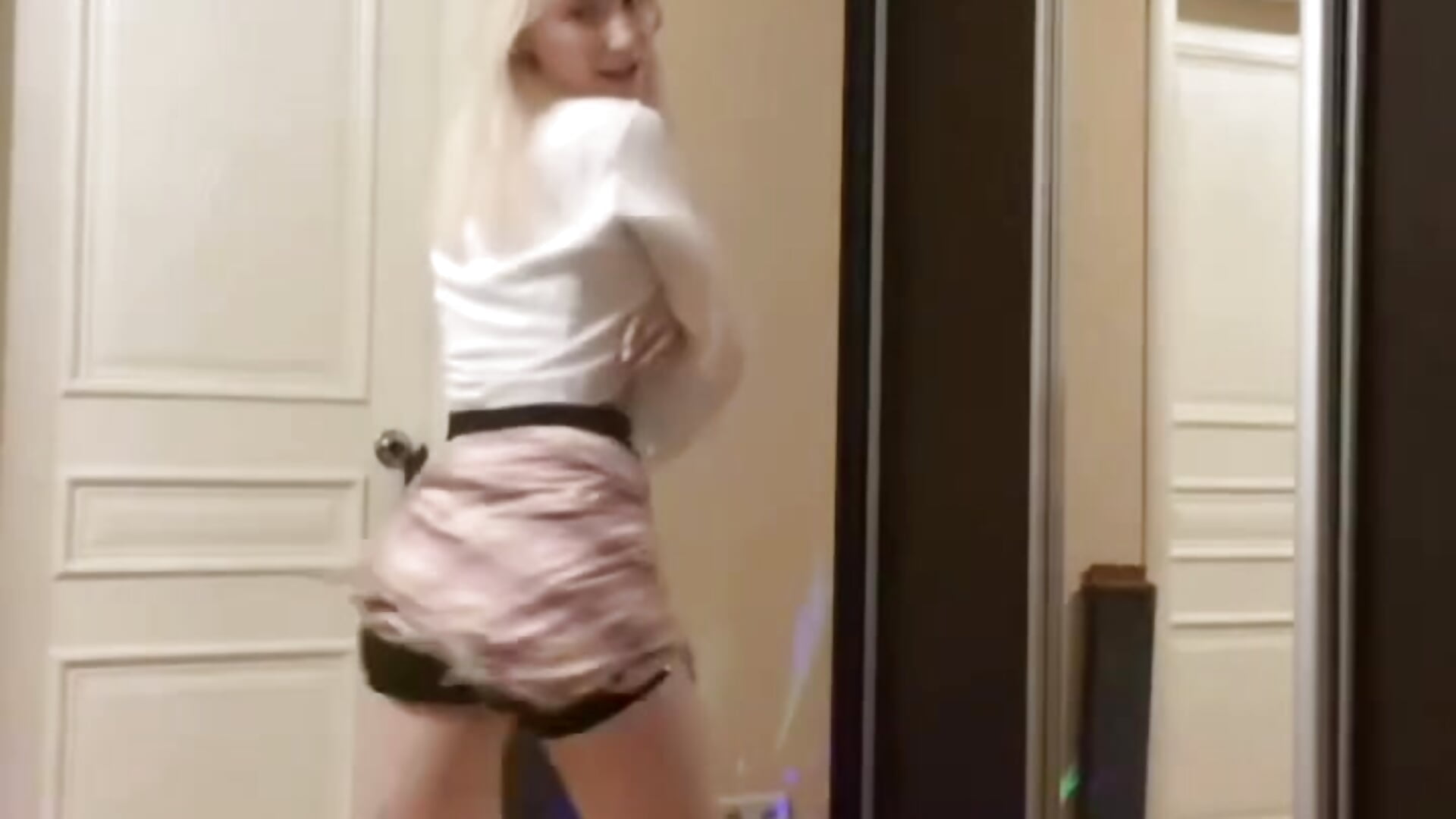 Me :3 - video by JacqulynKalisek cam model