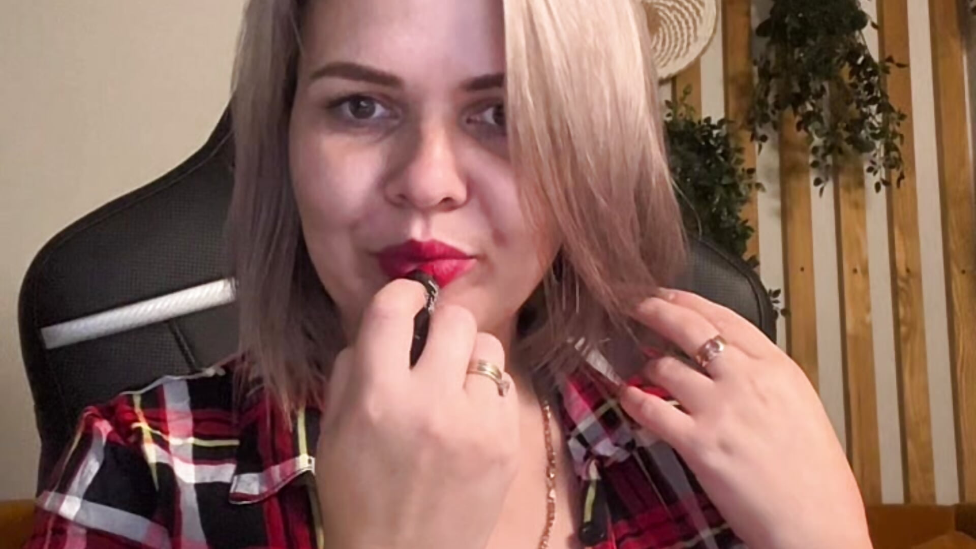 here I am – video od webkamerové modelky AdeleRavelle