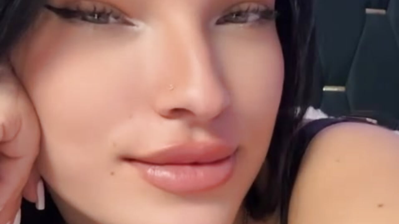 <3 – video af BiancaaVitale cam-model