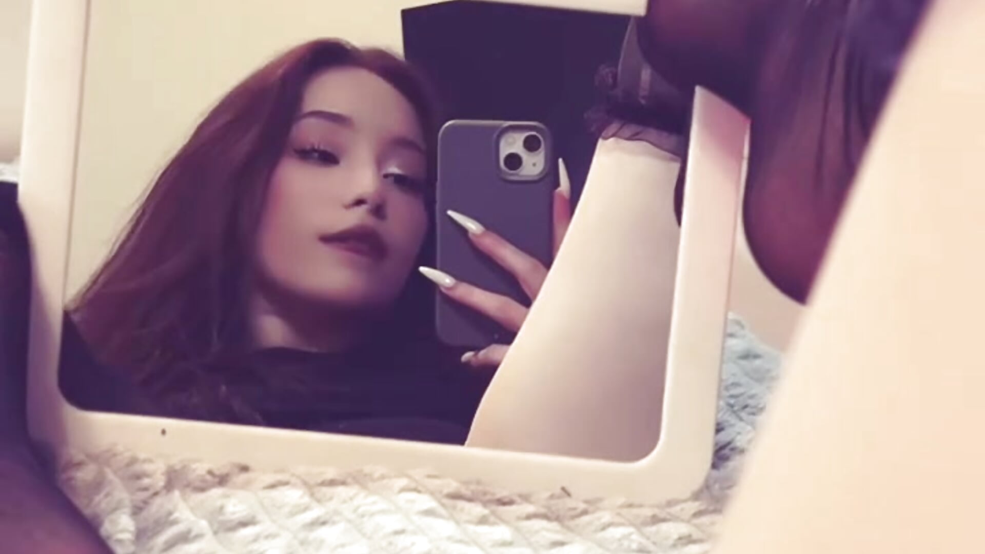 what do you think ? - LunaBun adlı kamera modelinin videosu