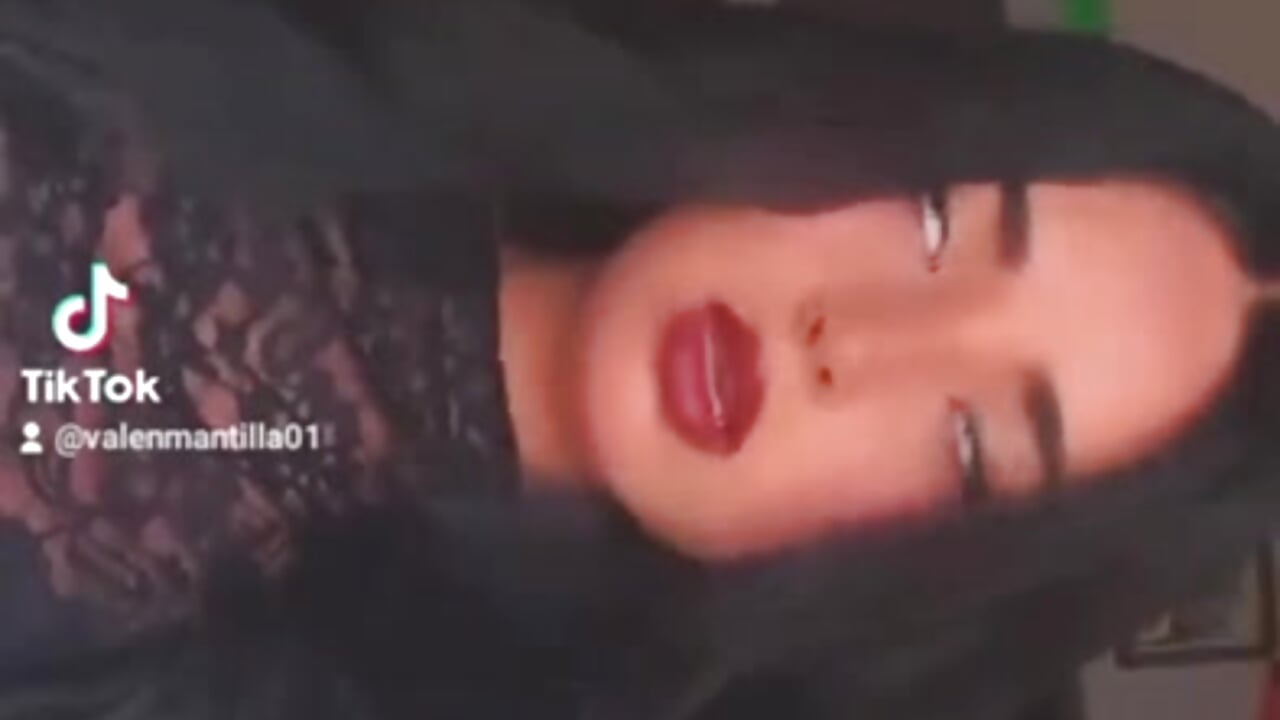 videii - video của người mẫu cam LunaSophiee