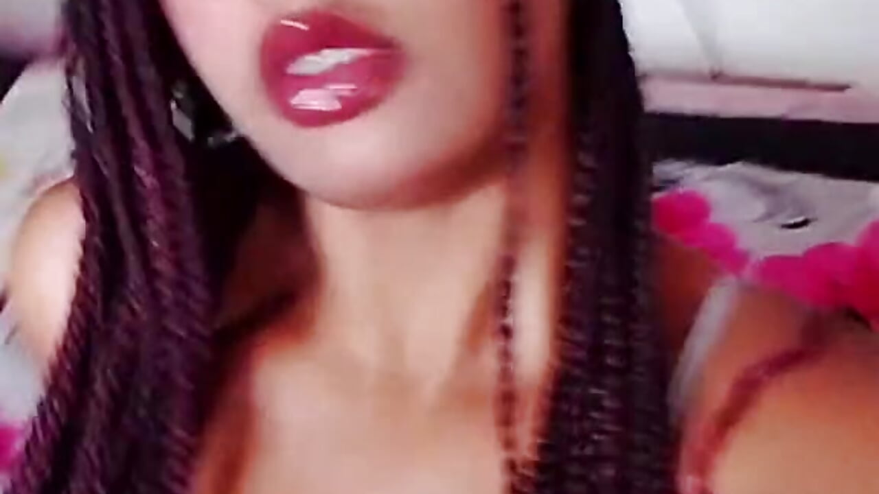 More of me – video modela na kameri Luisa_Rood