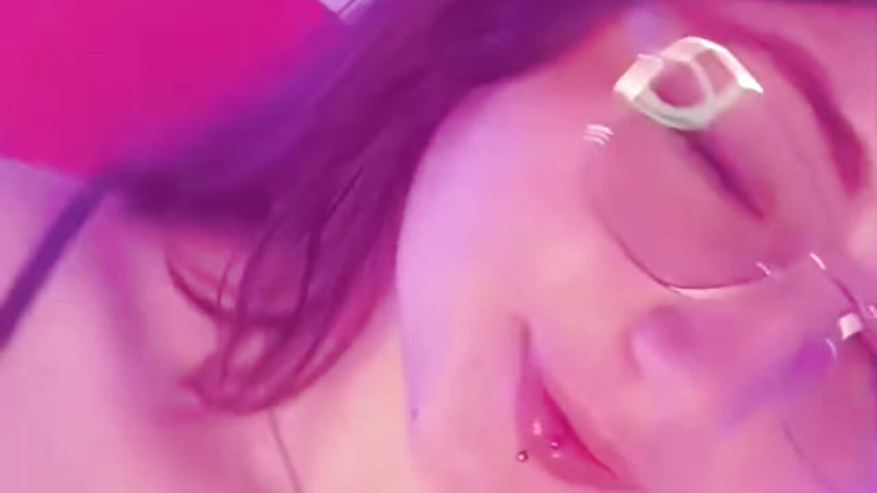 dangerous tongue hahaha - video by Marie_Brm cam model