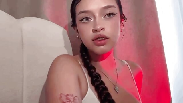 WhatsApp Video 2026-07-08 at 8,49,59 PM - clip cu Kloe_meow model videochat