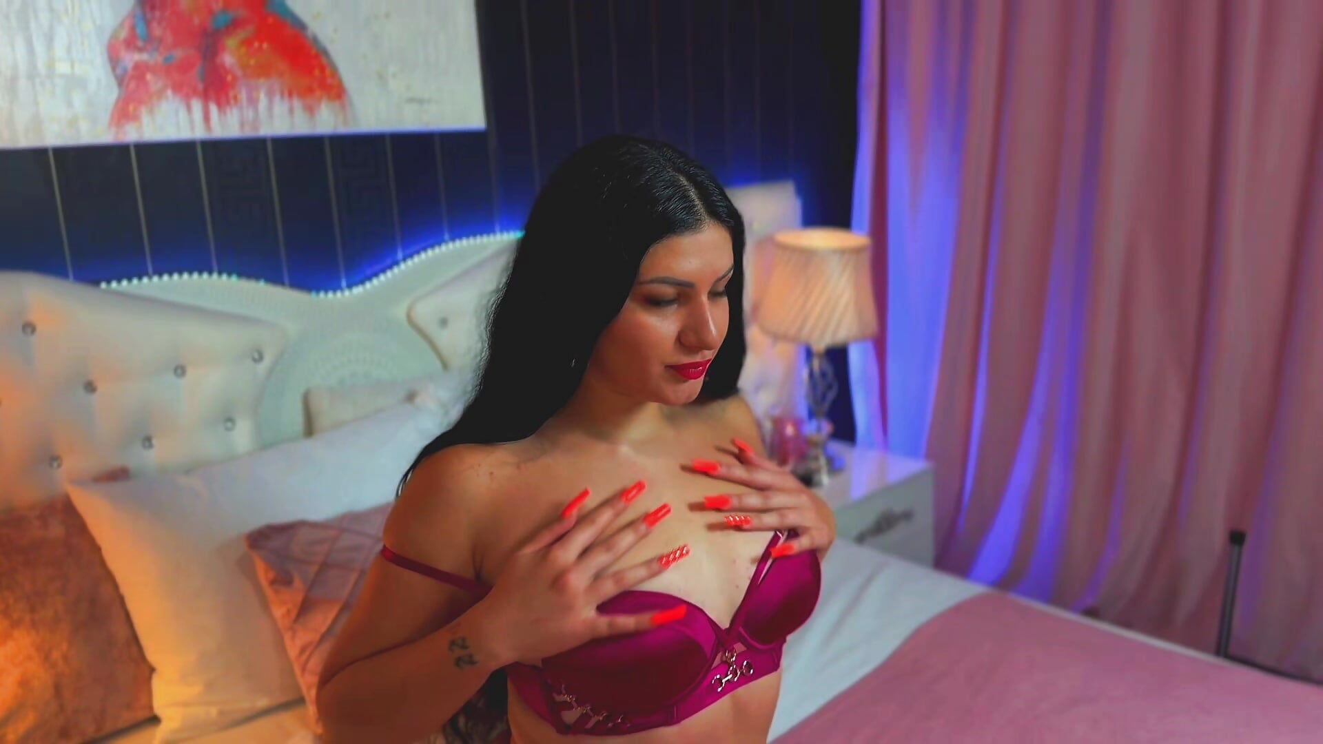 slow teasing with boobies out – video modela na kameri JasmineBryze