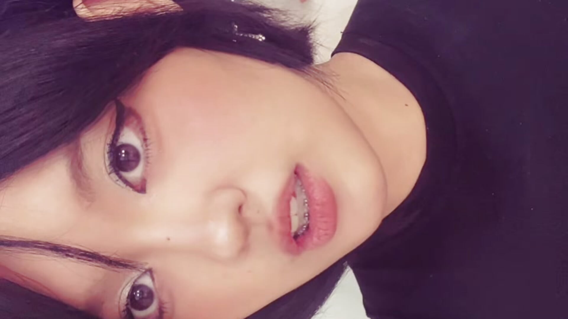 Take my heart ♥ - video oleh JaniceRobinson kamera model