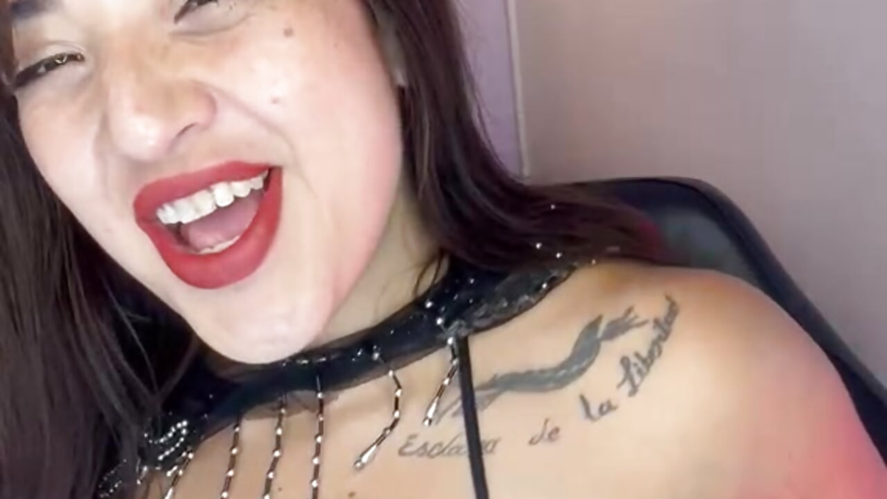 Hii guys!!💋 – video modela na kameri cloe_cifuentess
