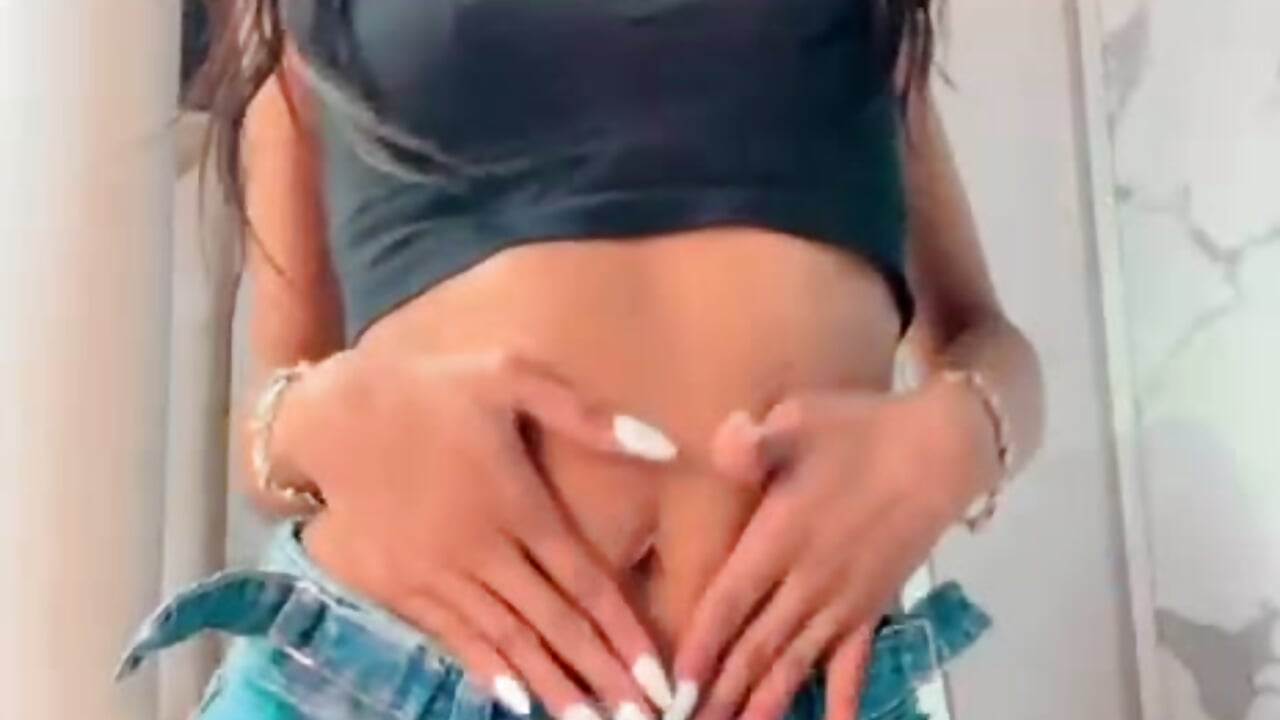 so hot - video av KendallBratzSS cam-modell