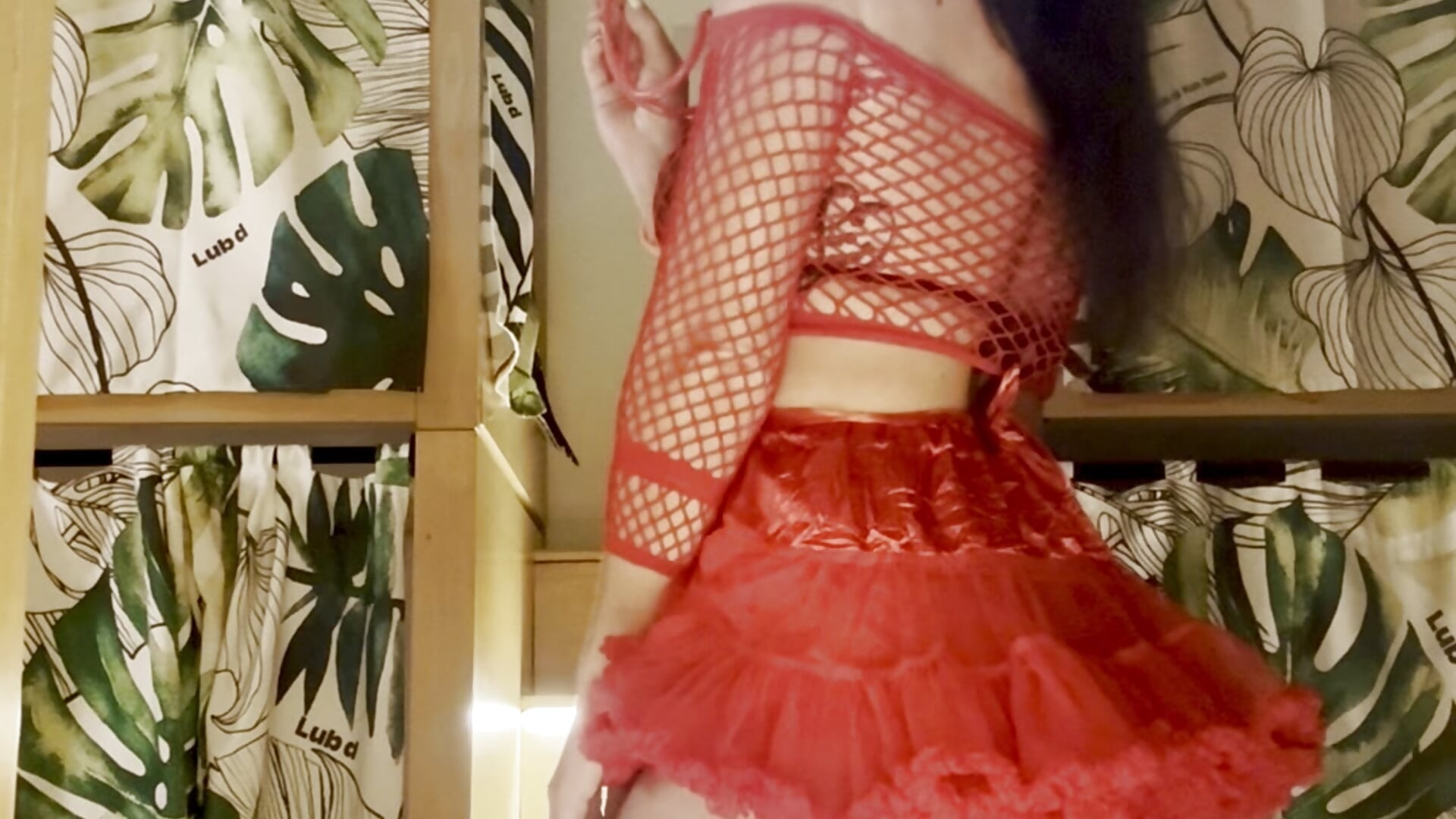 🏥 Sexy nurse flashes titties in dorm