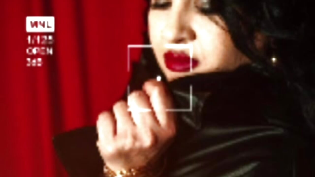 welcome - video by MiaCoollins cam model