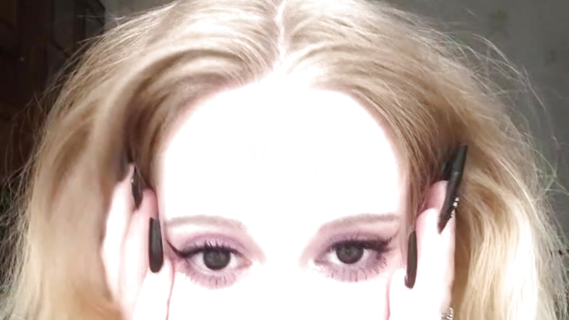 offline moment – video modela na kameri renna_rine