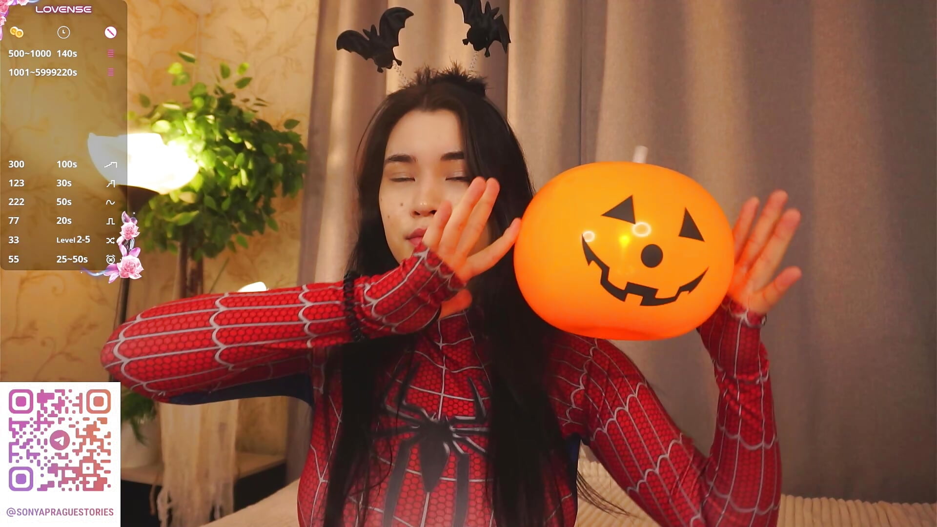 😈😈😈Halloween spider😈😈 booooooooooo😈😈