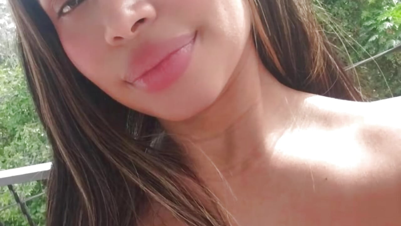 profile-intro-video-1784129260 - Vídeo de TifanyWest, modelo de vídeos