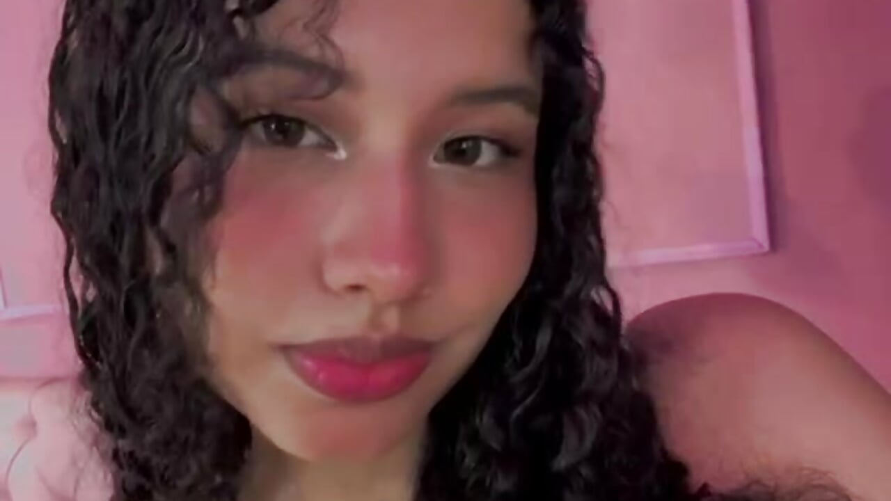 LOOK AT ME💗🦄💫 – video od webkamerové modelky LENA_RICCI_