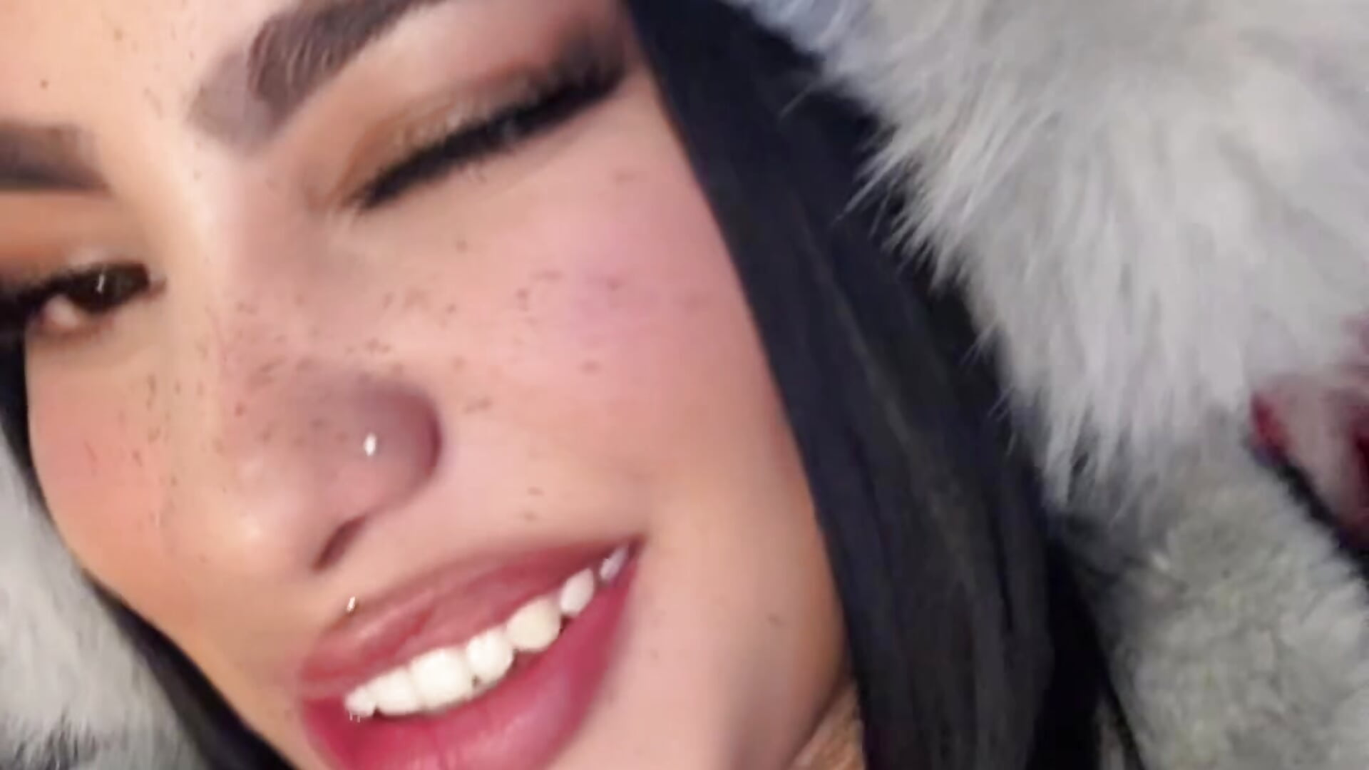 💋 - video by nikky_latiin cam model