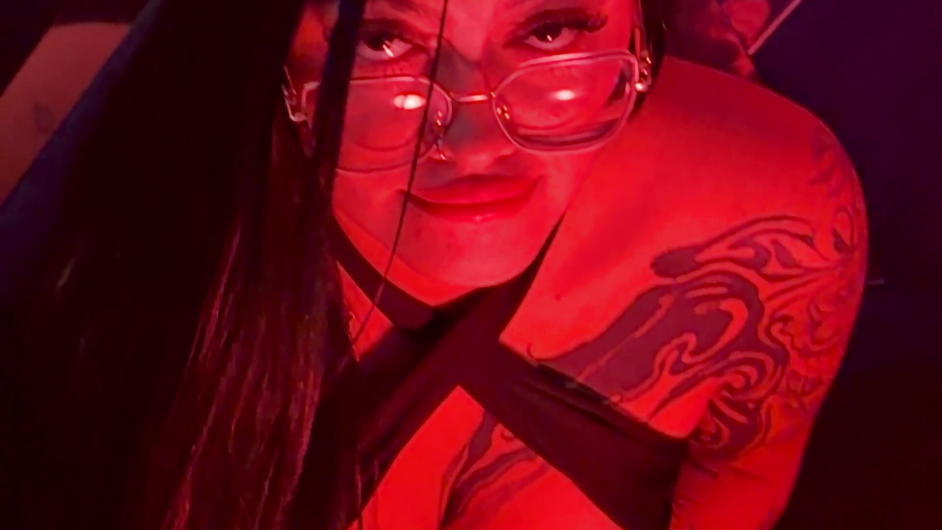 Come a little closer… curiosity is always rewarded.🥵 - video by milica_ cam model
