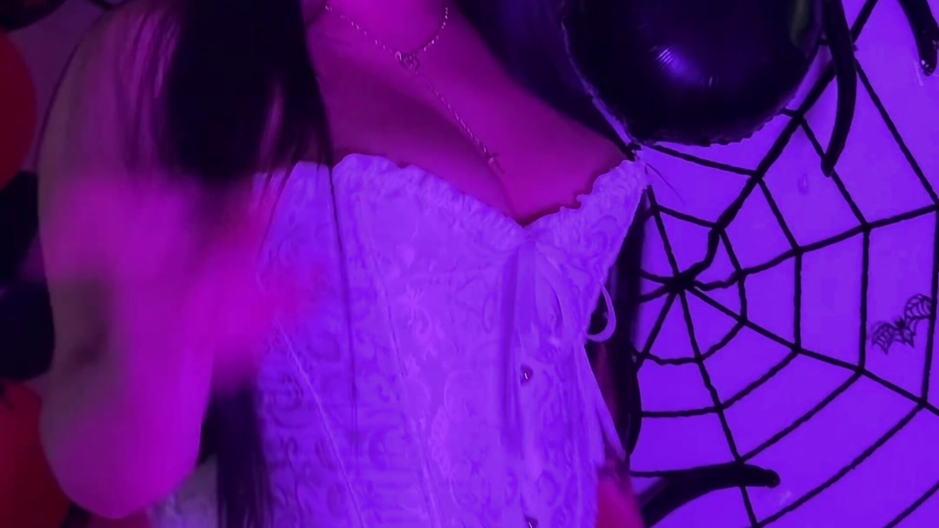 de2e2bc66df54c75b35616cb8361504f - video od modelky/modela Pamela_flame