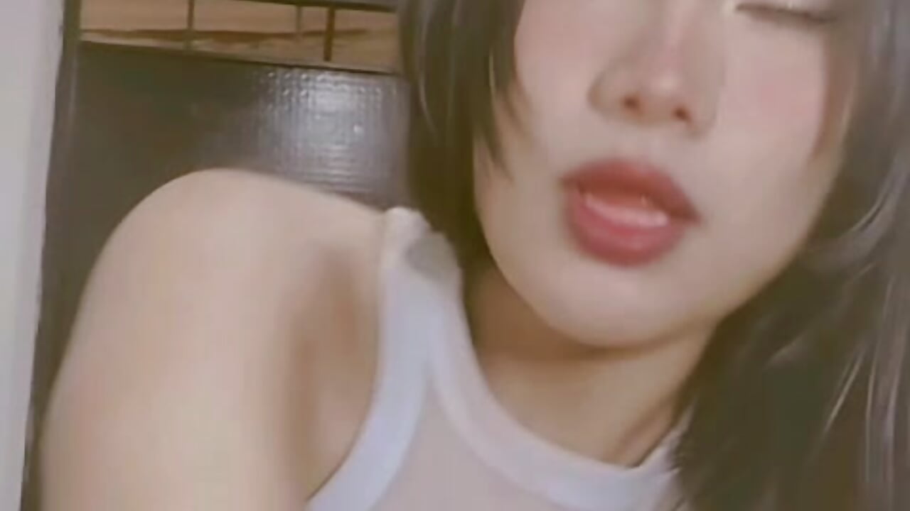 I love being fun and sexy – video modela na kameri lilyy_rose_