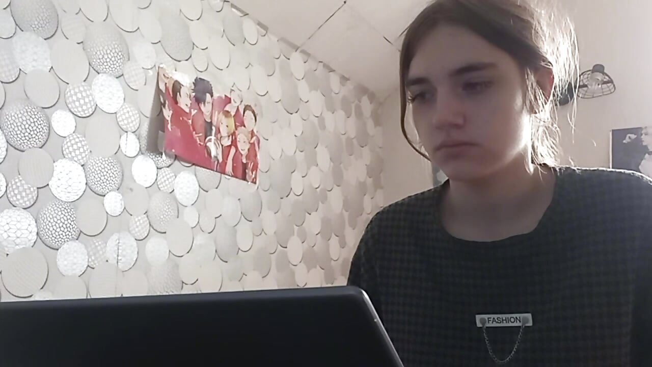 Too Real - clip cu IraGerba model videochat