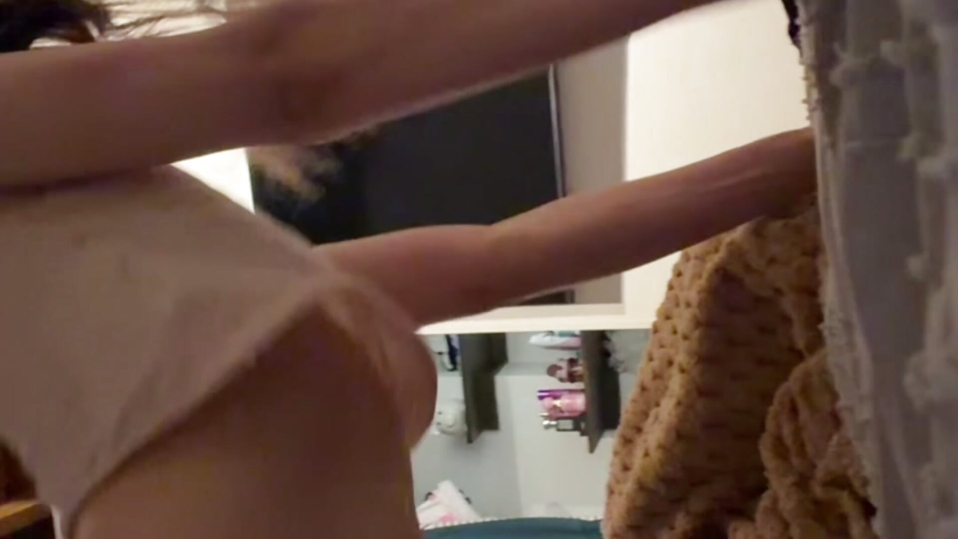 😋tongue and ass - video by manuariaaa cam model