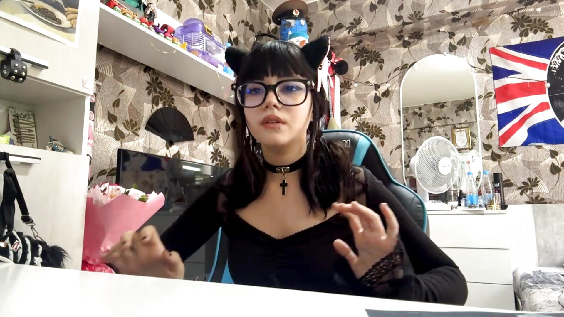 Cute dance^_^ - video by RuthannDilan cam model