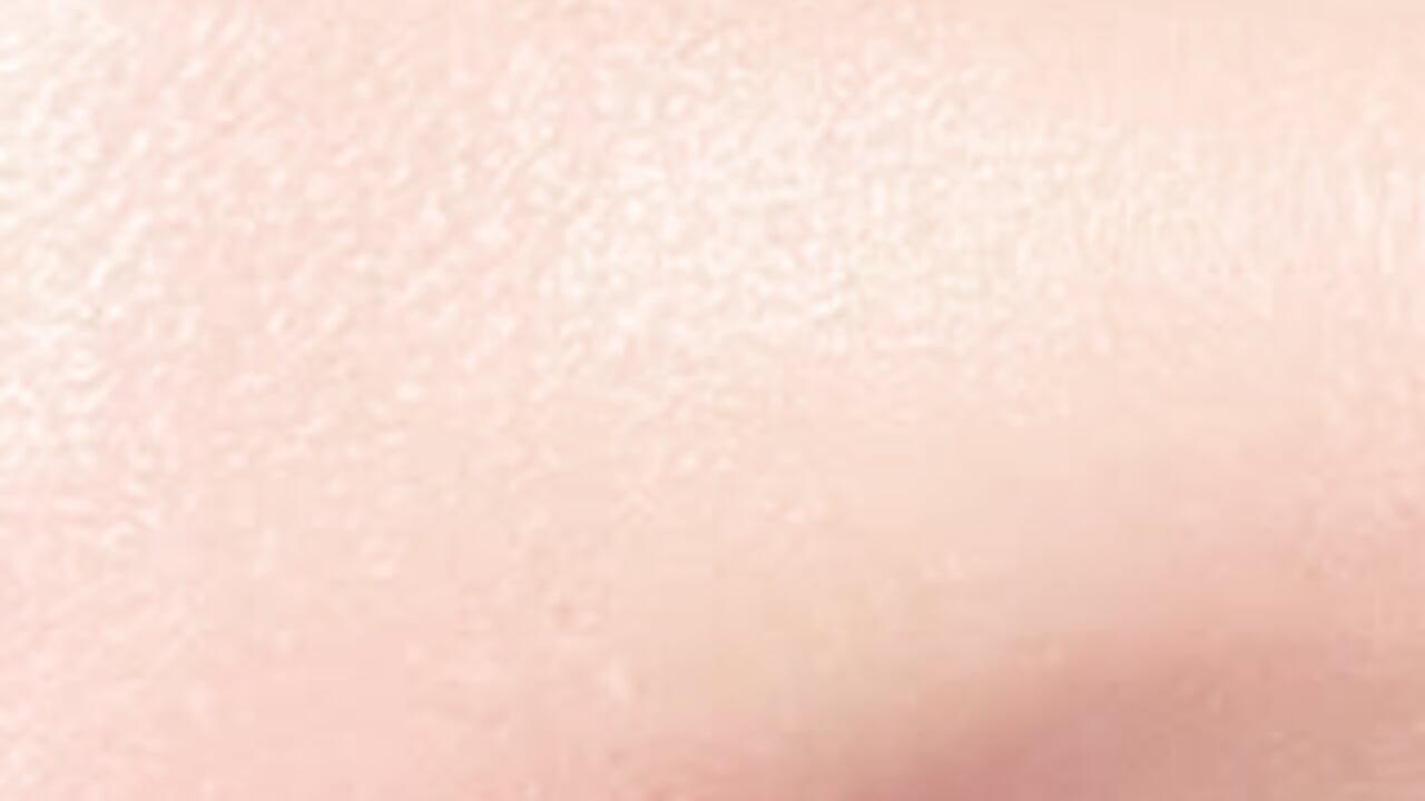My eyes are looking straight into your heart 🧸 - video by Candyy_rasss cam model