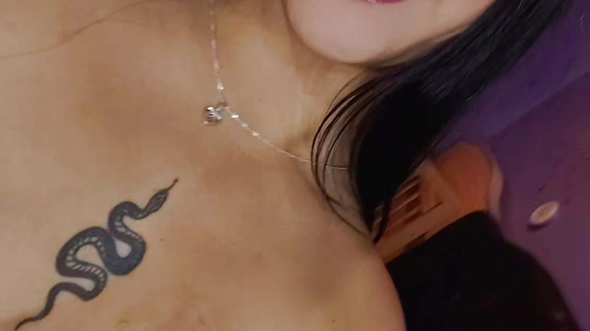 Loviu – video od webkamerové modelky milarous