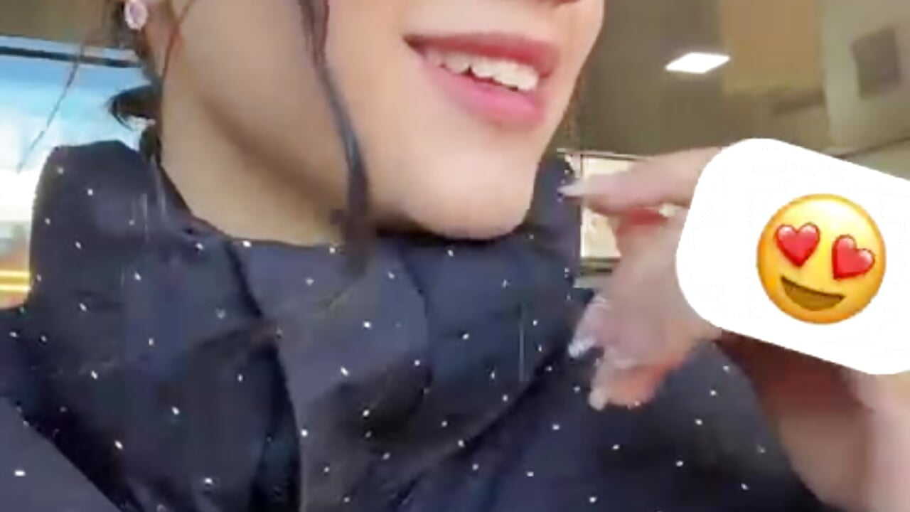 This is me, away from the cameras, kisses to my loves ❤️❤️ – video od webkamerové modelky AlejaAcosta