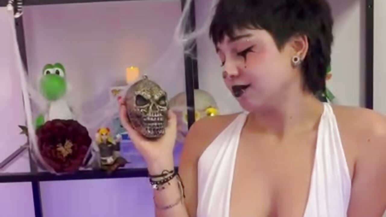 Trick or treat? The great costume adventure – video od webkamerové modelky Jinxxx16