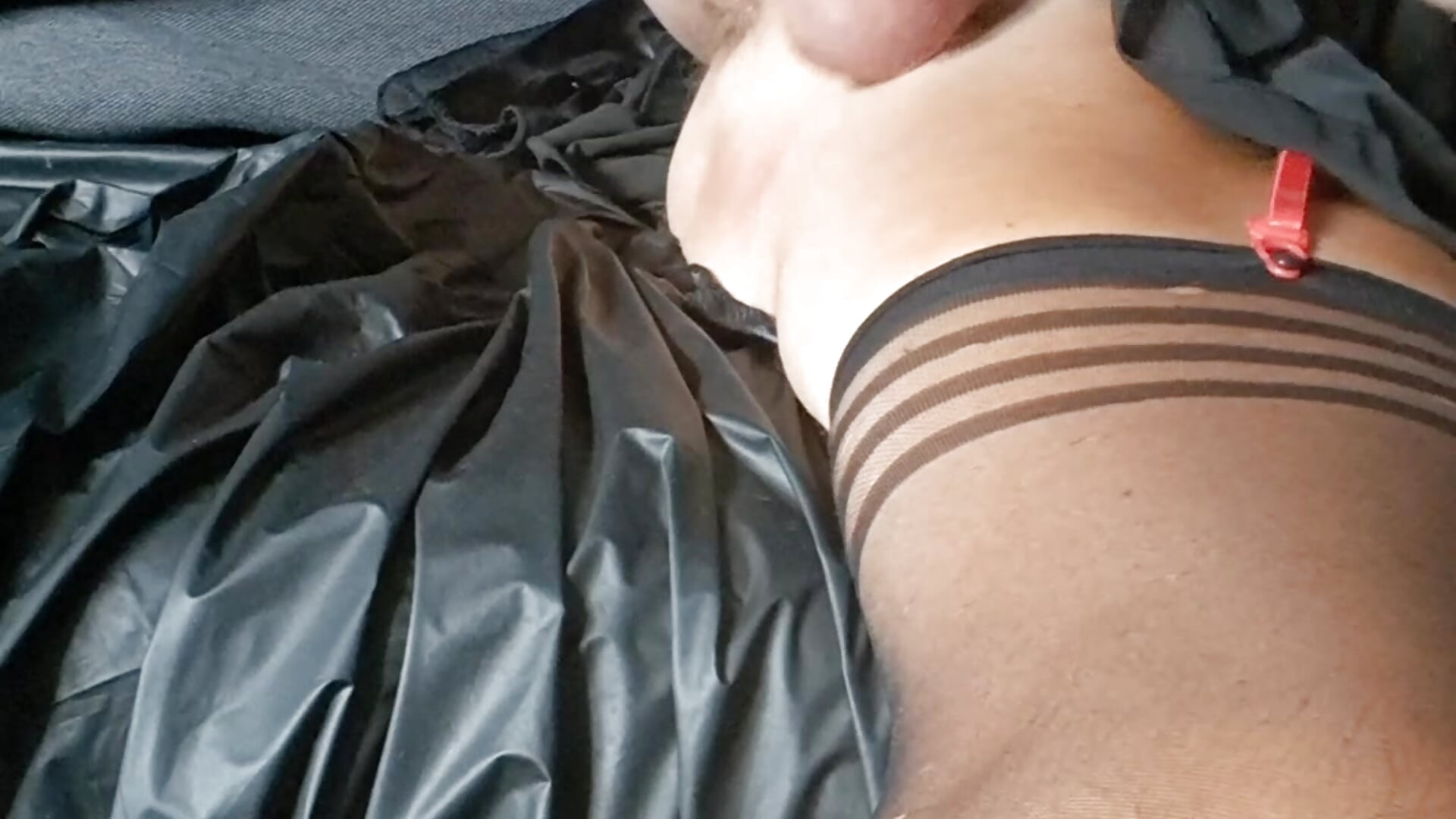 Cumshot with Dildo in Ass
