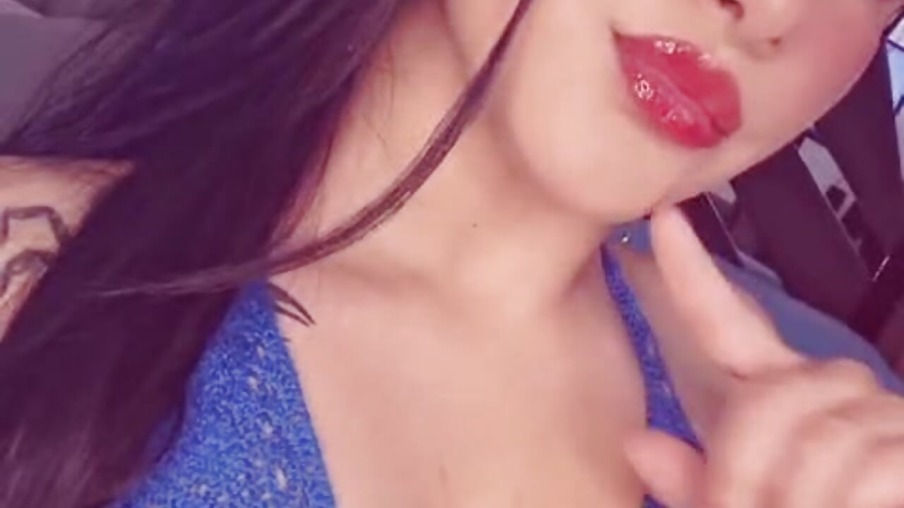 Intro 😍🤩 - video di _im_Liaa modella di cam